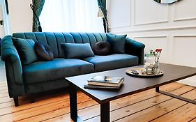 Wilhelmstadt Apartment 60M